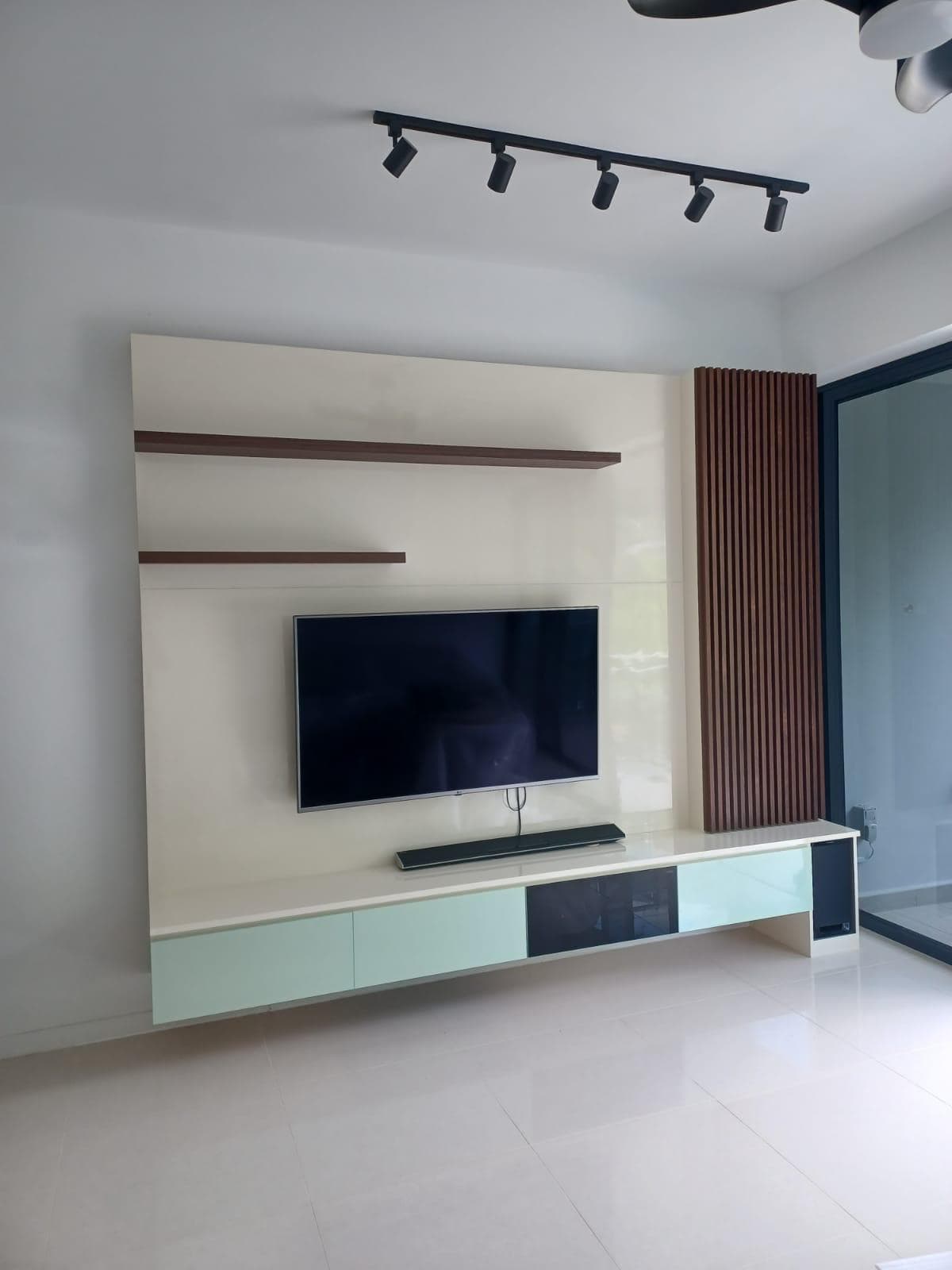 TV Consoles & Feature Walls